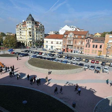 Centar Novi Sad-Studio No.4 Luaran gambar